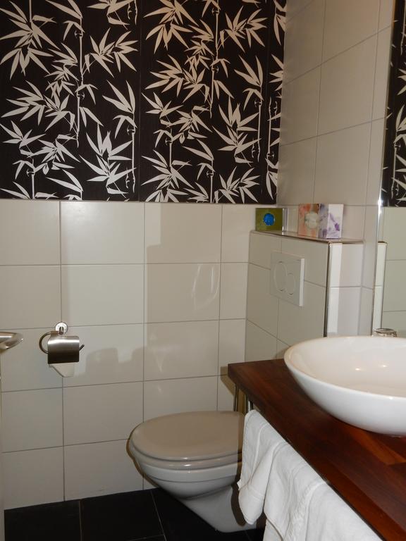 תון Hotel Am Schloss מראה חיצוני תמונה